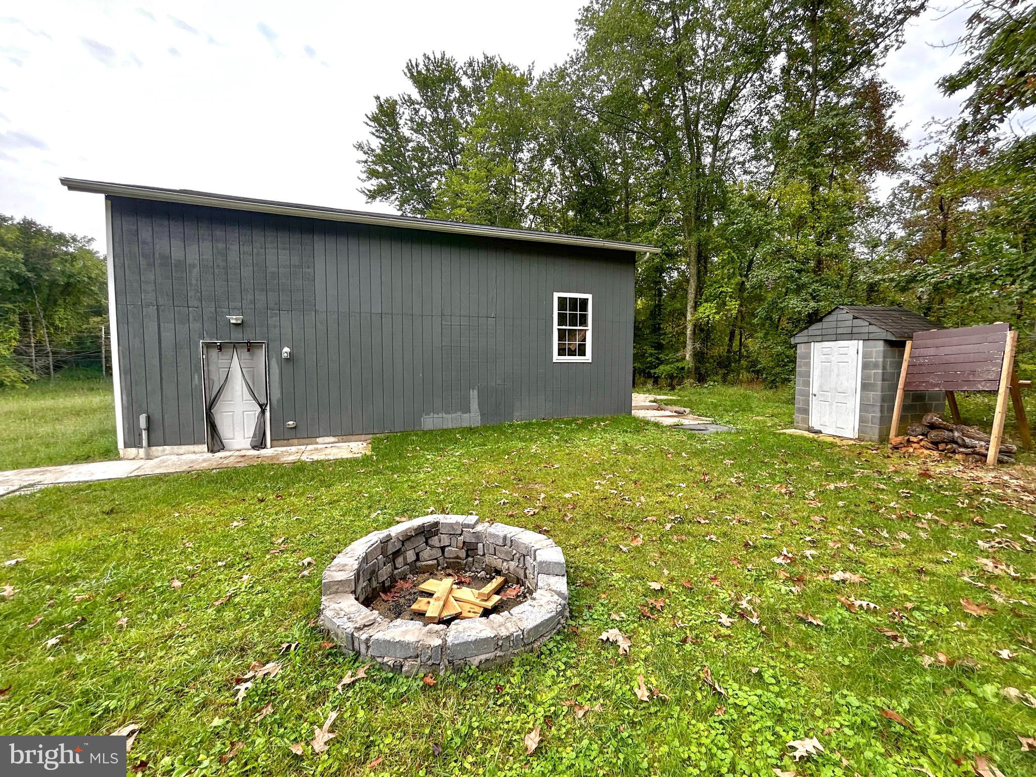 CHARLES COUNTY - Residential Lease