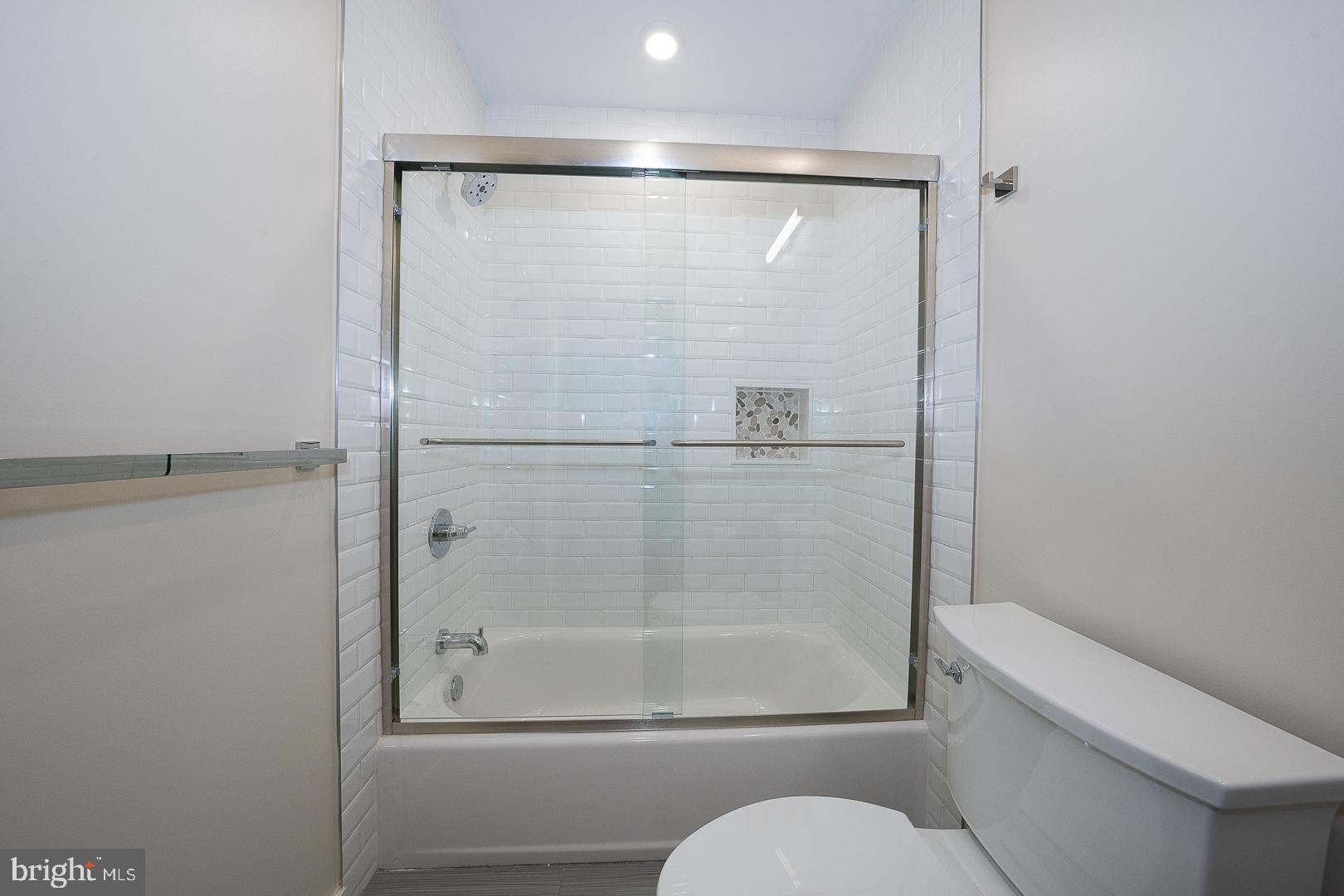 OLDE KENSINGTON - Residential Lease