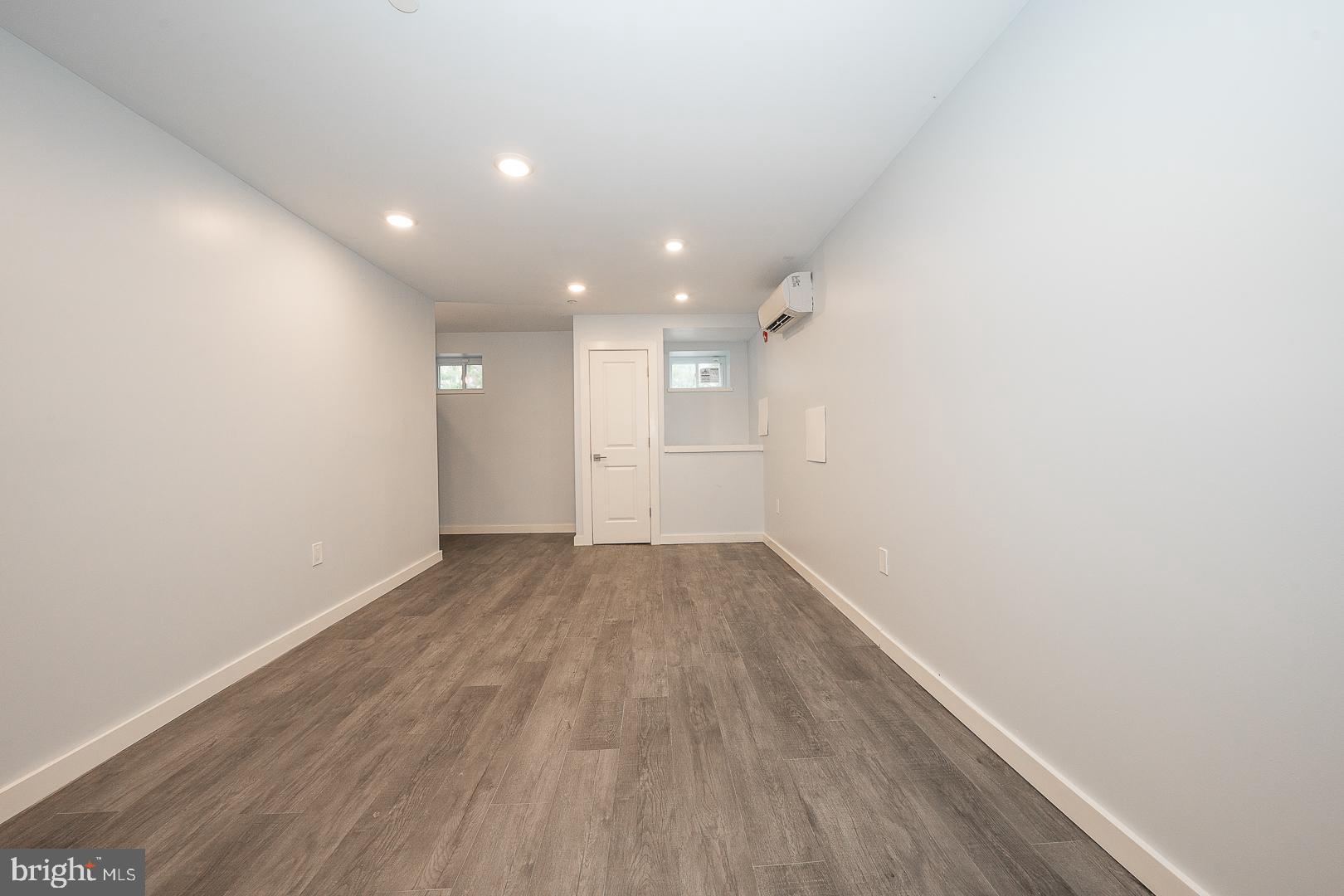 OLDE KENSINGTON - Residential Lease