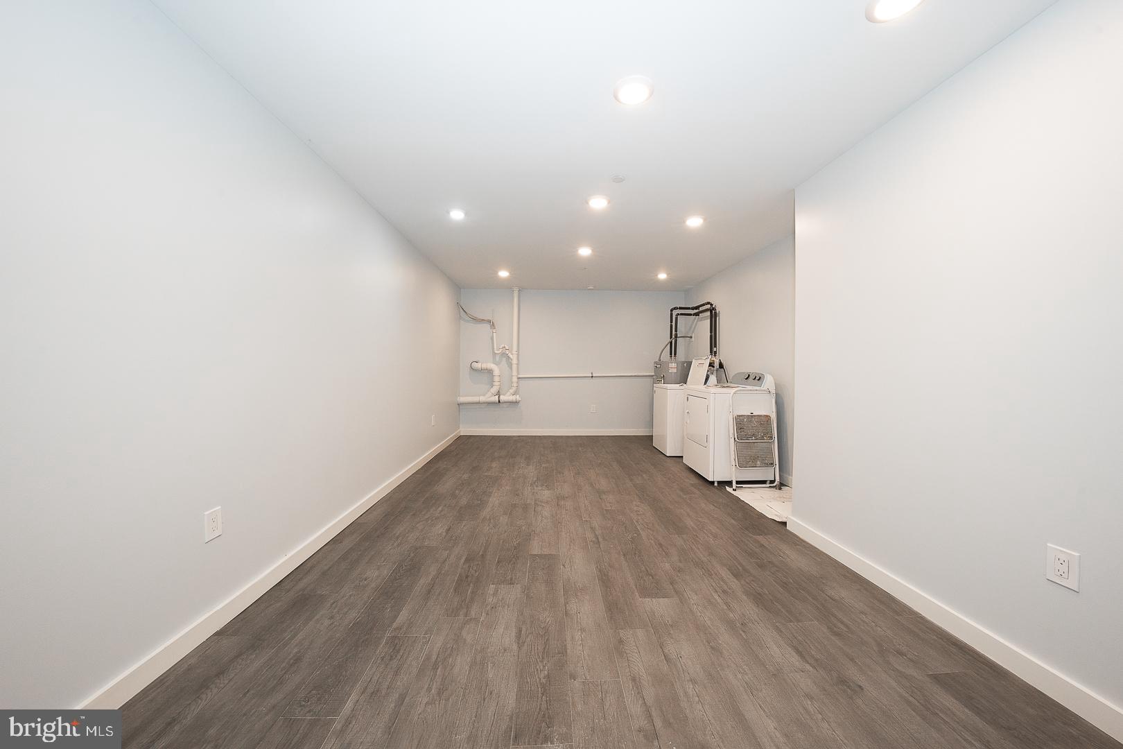 OLDE KENSINGTON - Residential Lease