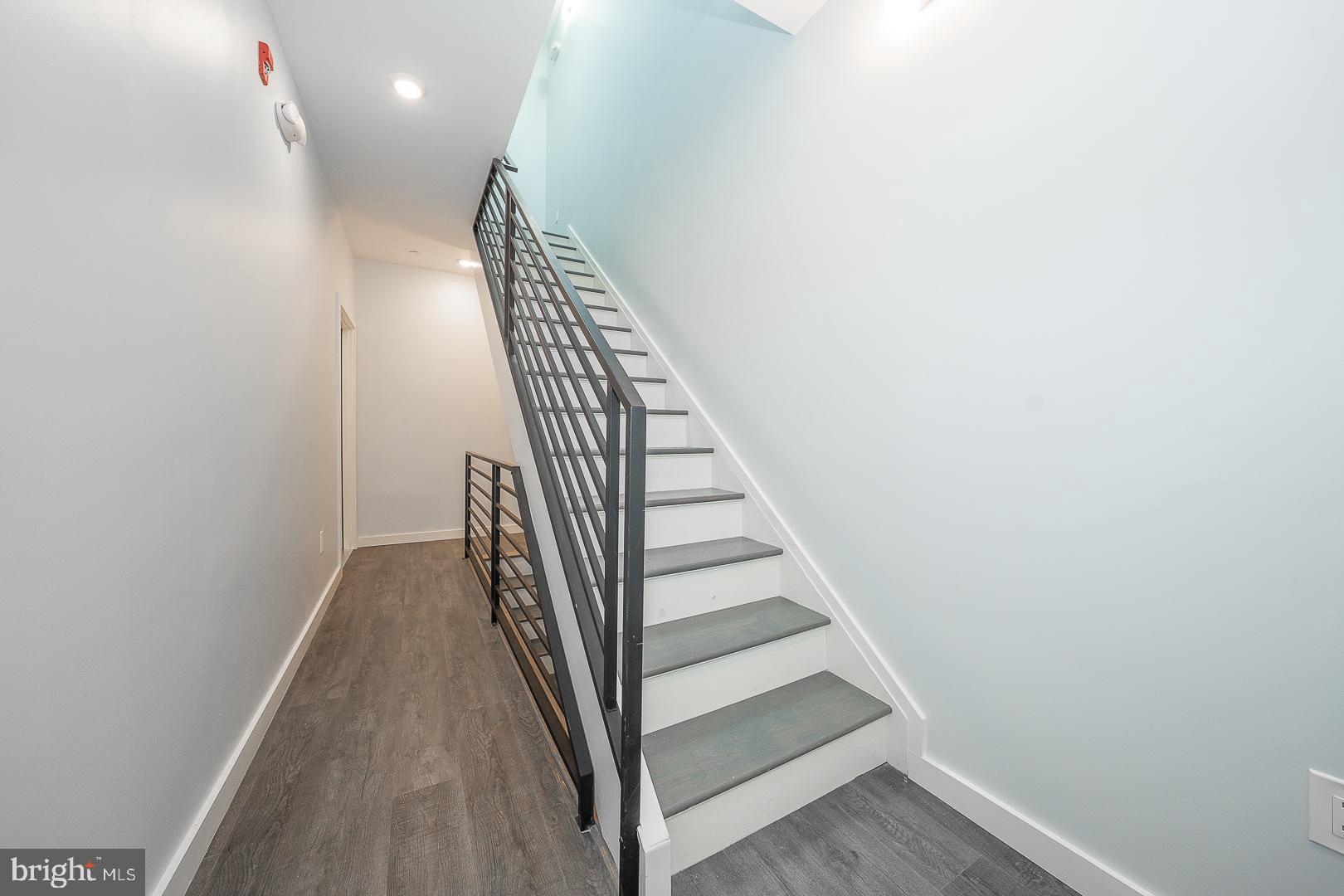 OLDE KENSINGTON - Residential Lease