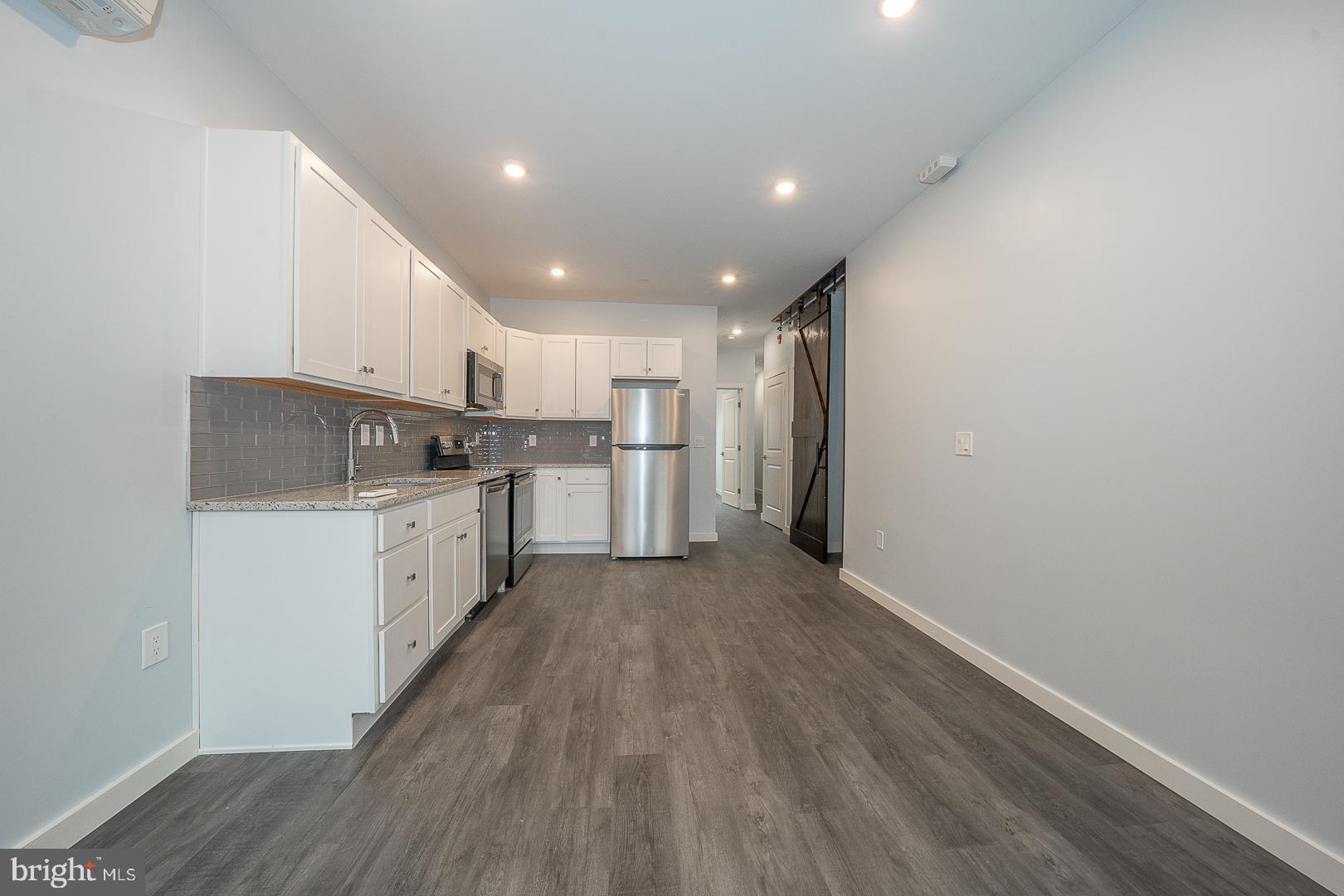 OLDE KENSINGTON - Residential Lease