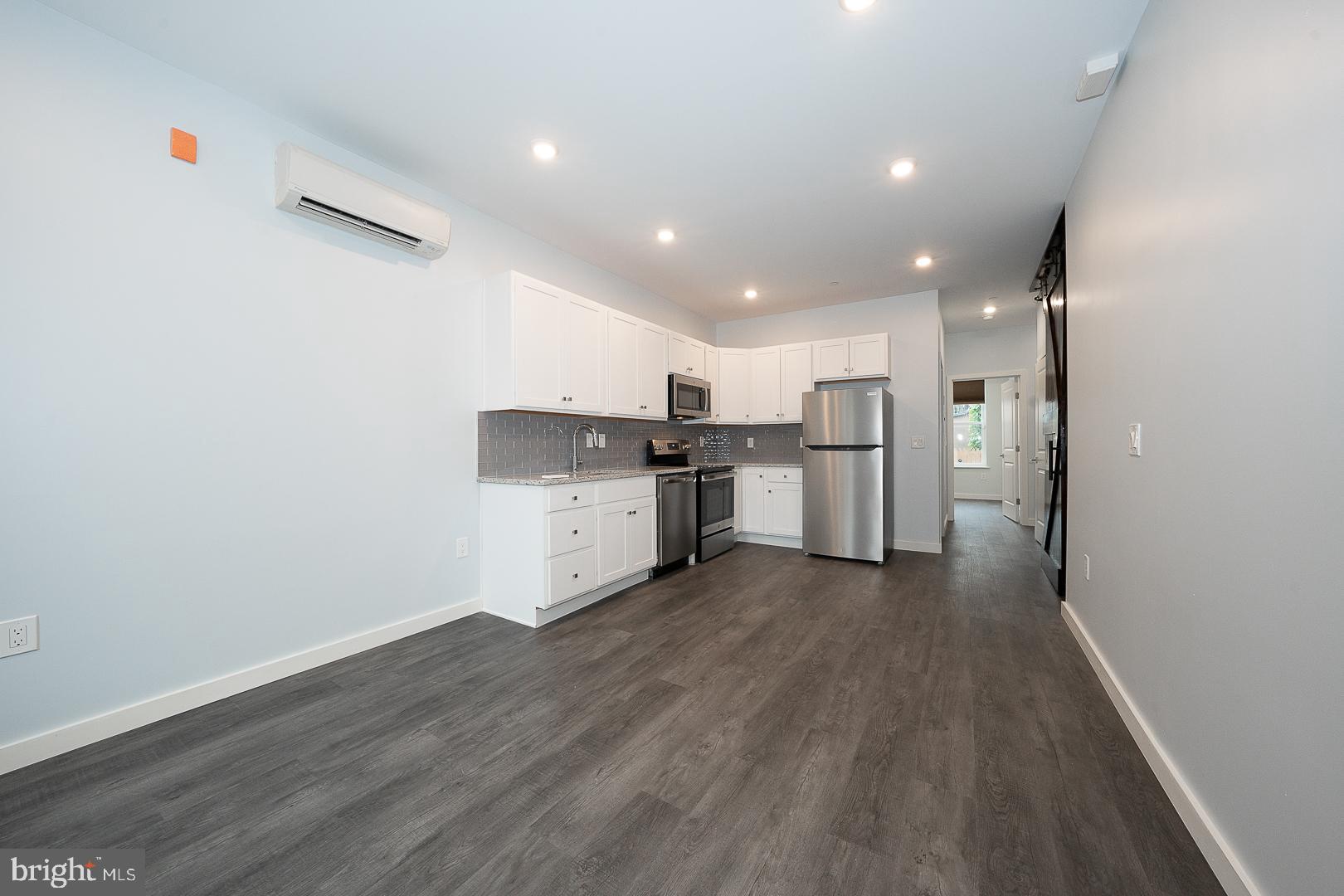 OLDE KENSINGTON - Residential Lease