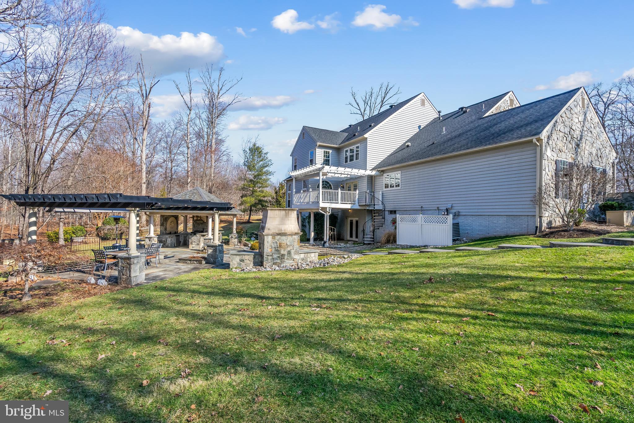 CATHARPIN VALLEY - Residential Lease