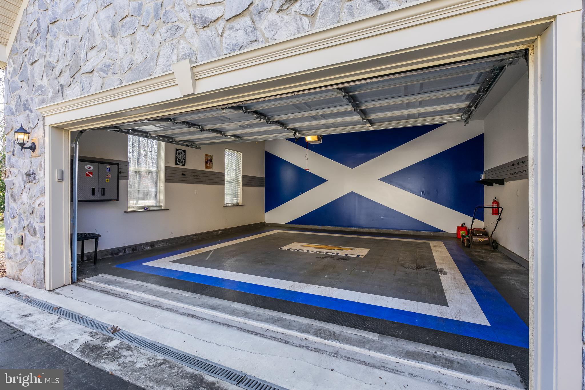 CATHARPIN VALLEY - Residential Lease