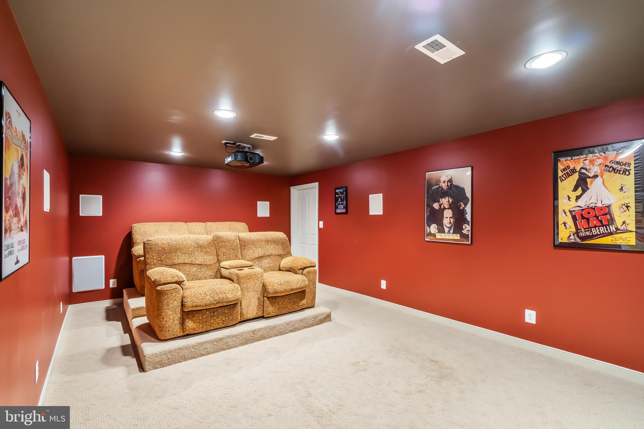 CATHARPIN VALLEY - Residential Lease