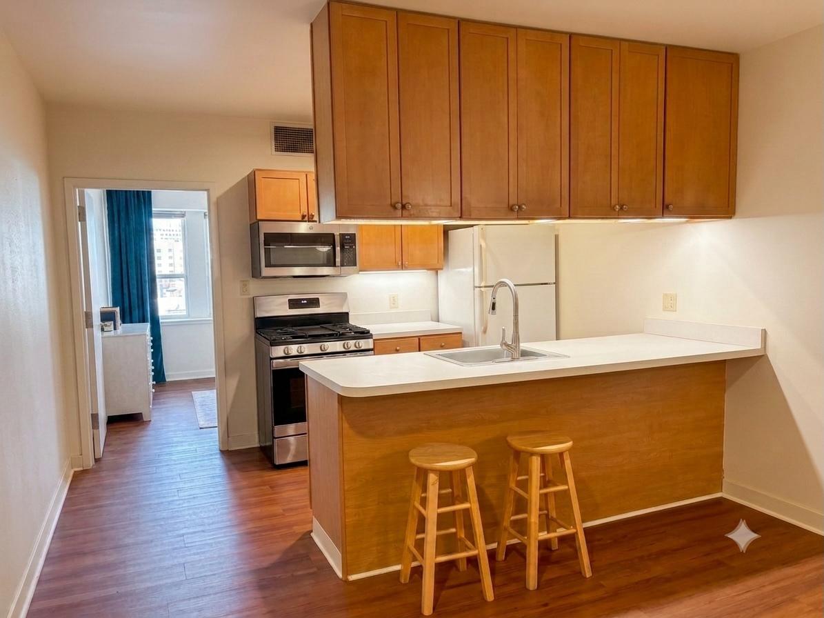 1100 VINE STREET 503