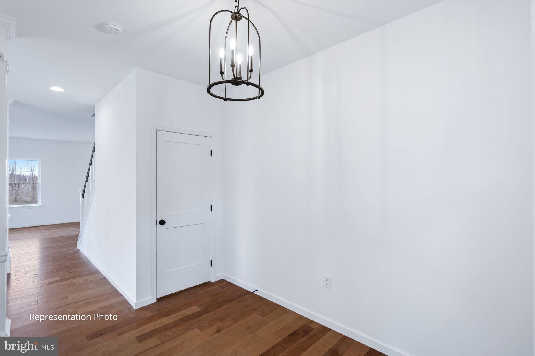 STRATHFORD MEADOWS - Residential
