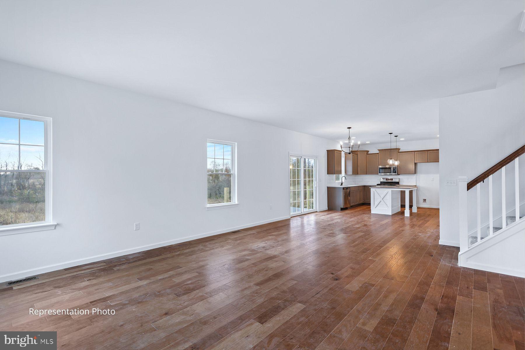 STRATHFORD MEADOWS - Residential
