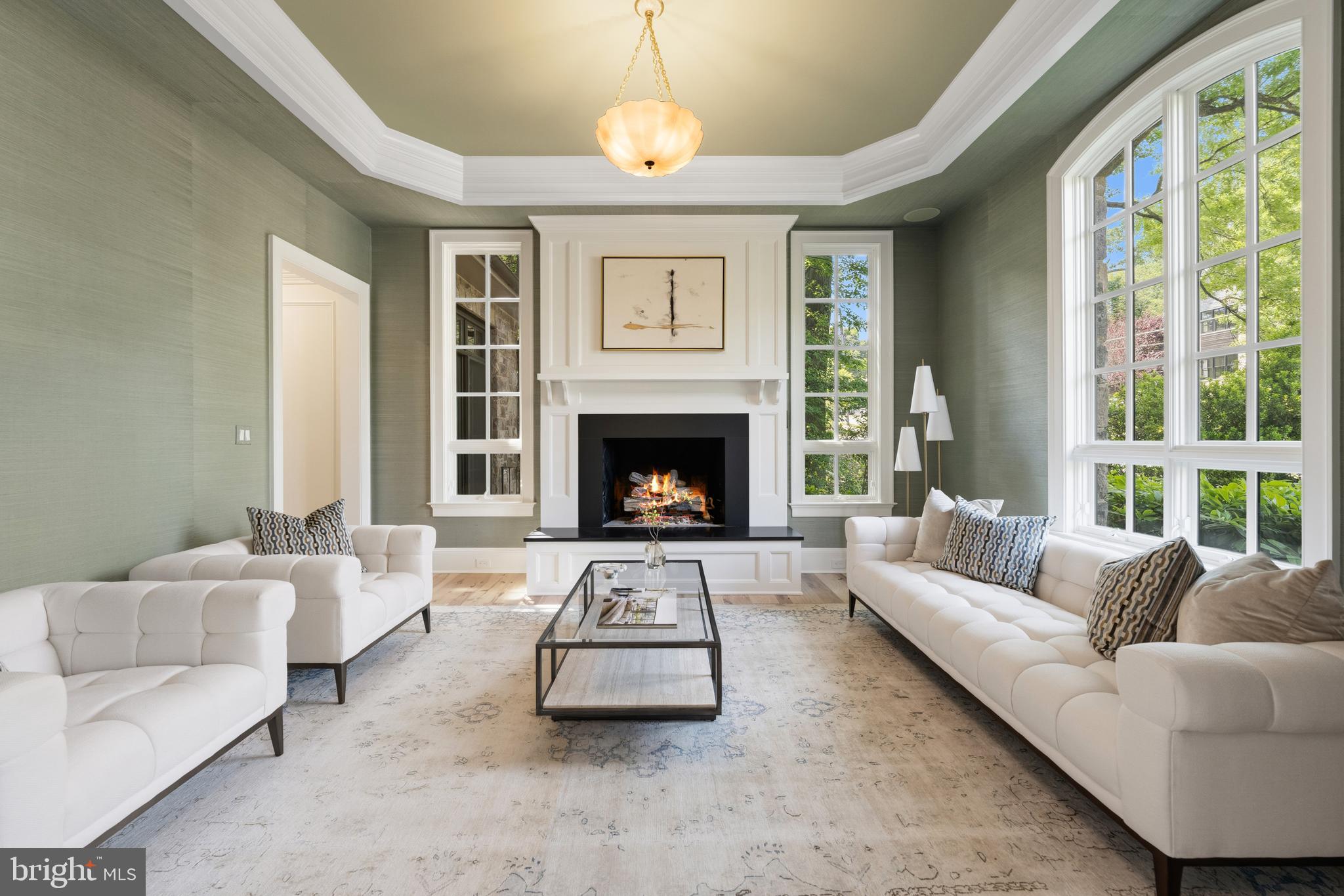 COUNTRY CLUB HILLS - Residential