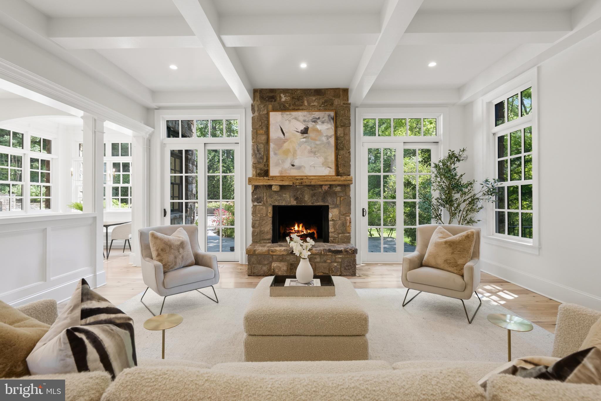 COUNTRY CLUB HILLS - Residential