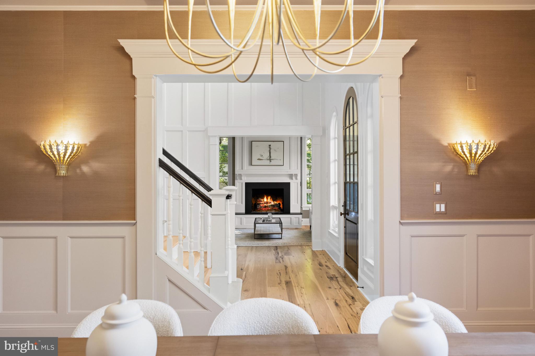 COUNTRY CLUB HILLS - Residential