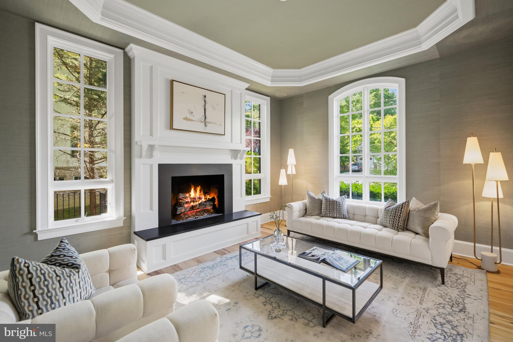 COUNTRY CLUB HILLS - Residential