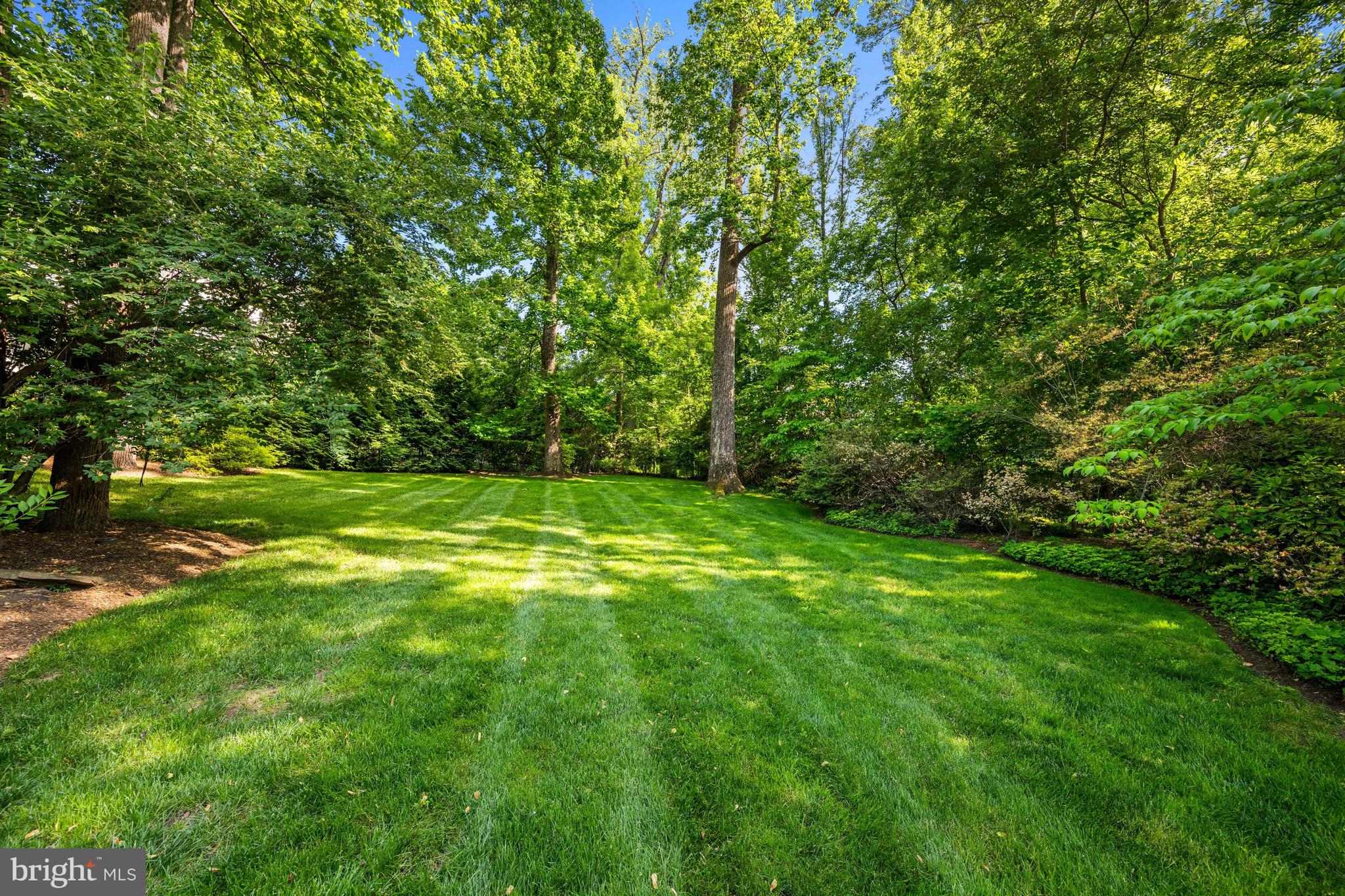 COUNTRY CLUB HILLS - Residential
