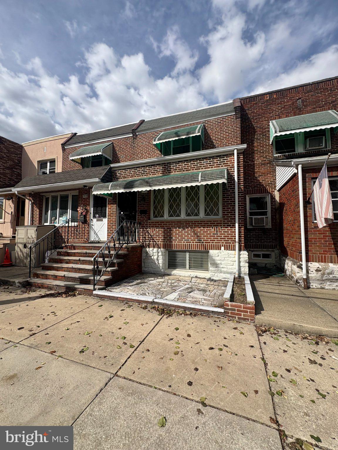 721 JOHNSTON STREET