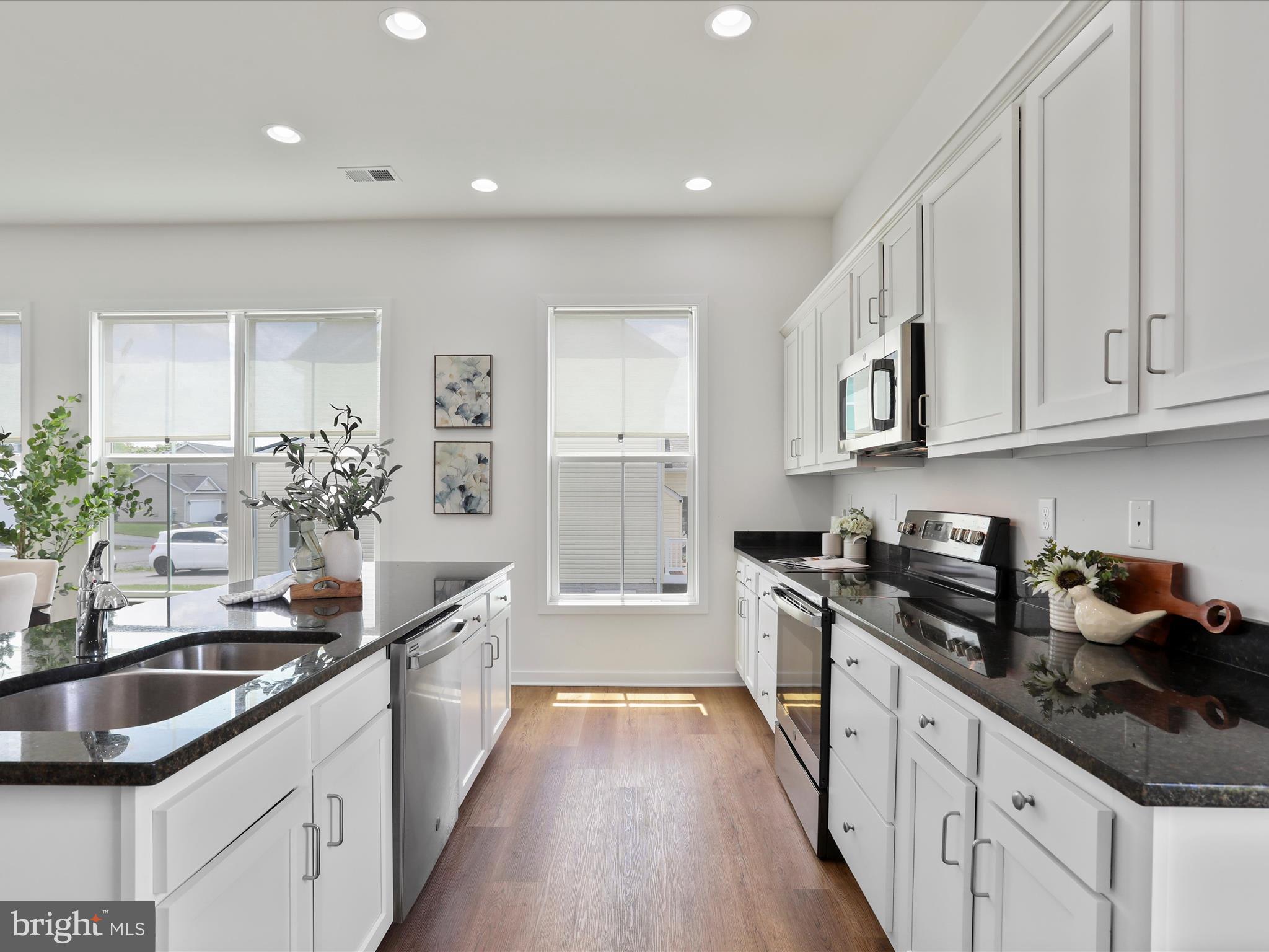 STONEY RIDGE - Residential