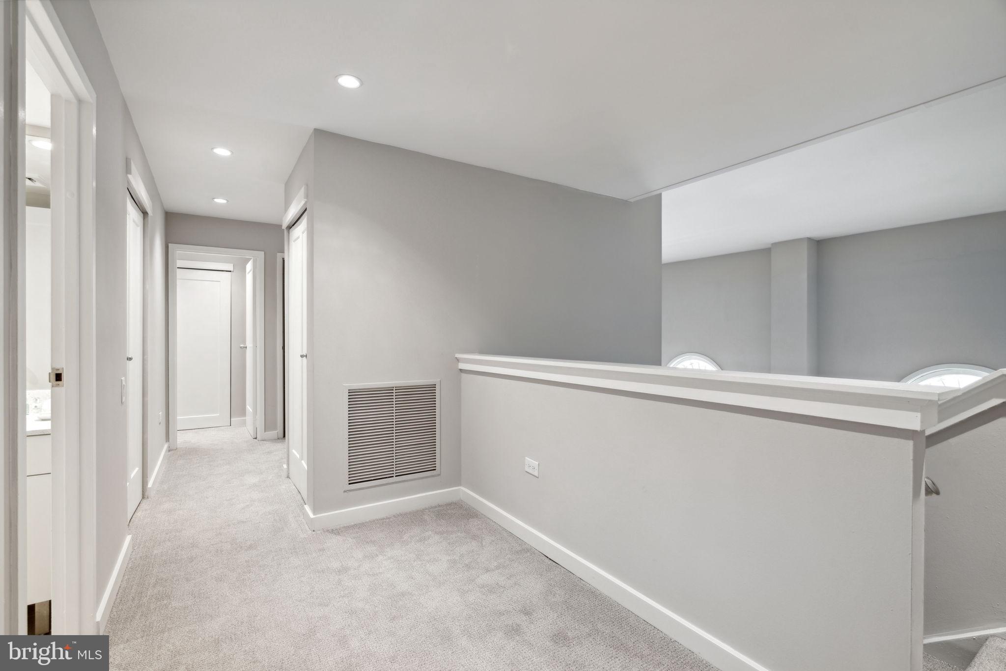 WASHINGTON SQ - Residential Lease