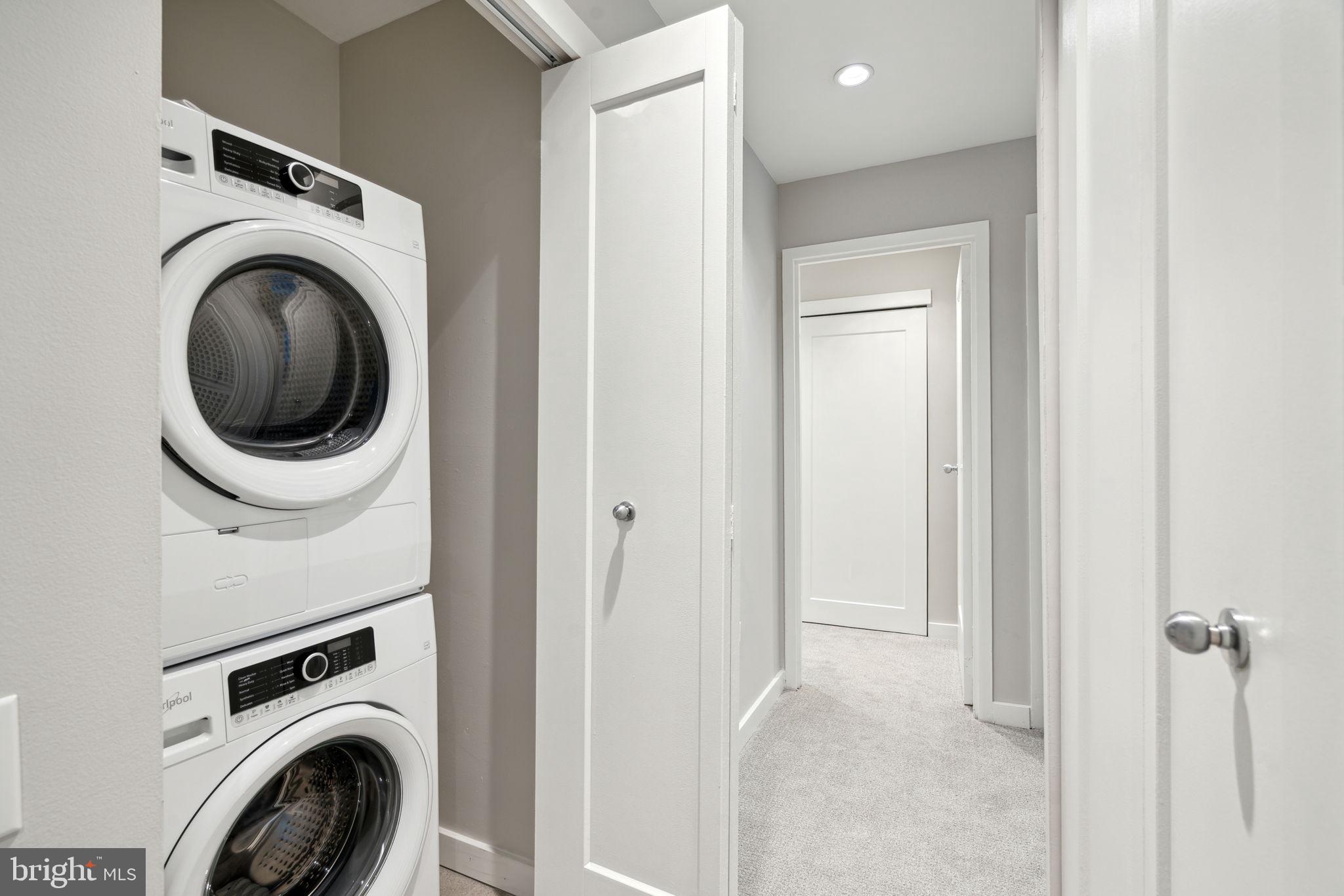 WASHINGTON SQ - Residential Lease