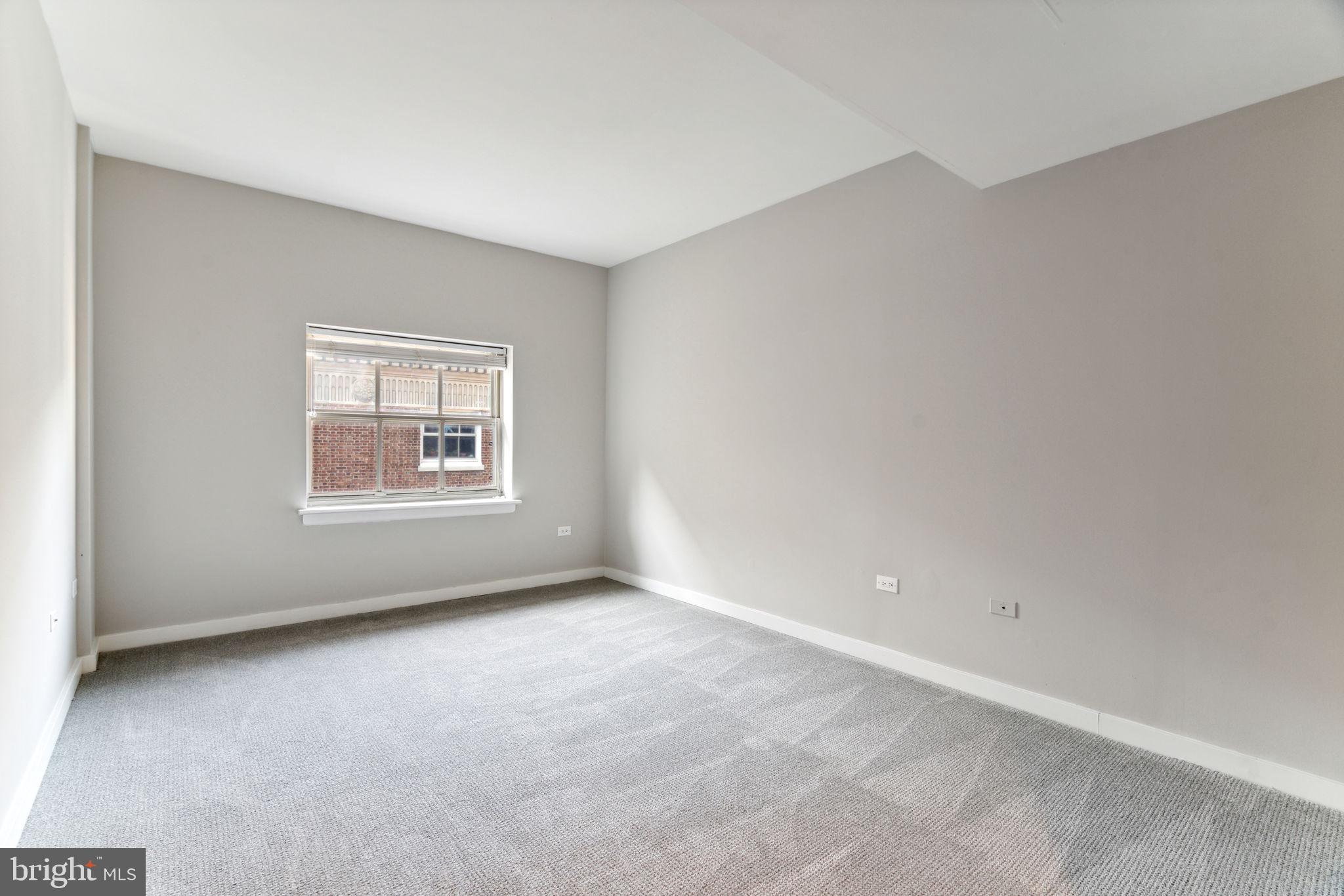 WASHINGTON SQ - Residential Lease