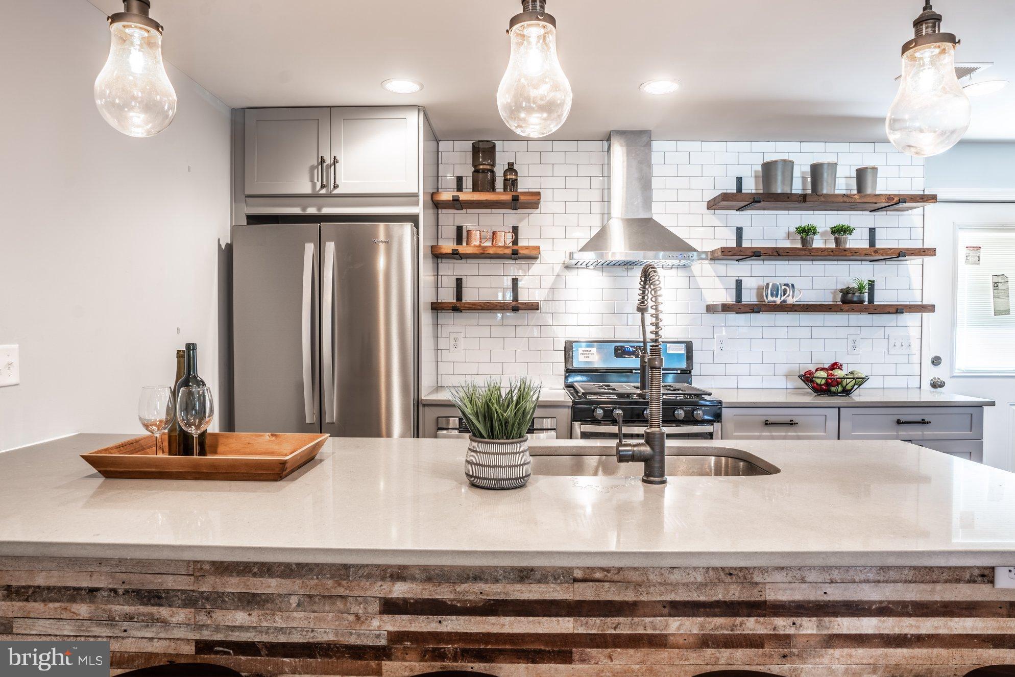 HAMPDEN HISTORIC DISTRICT - Residential