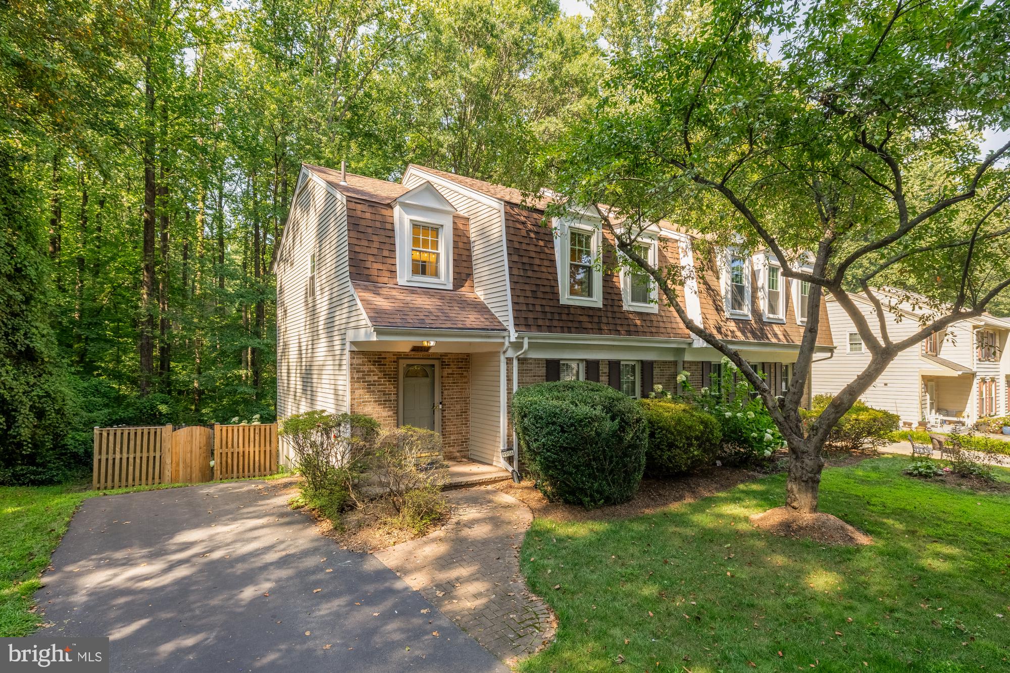 9956 HEMLOCK WOODS LANE