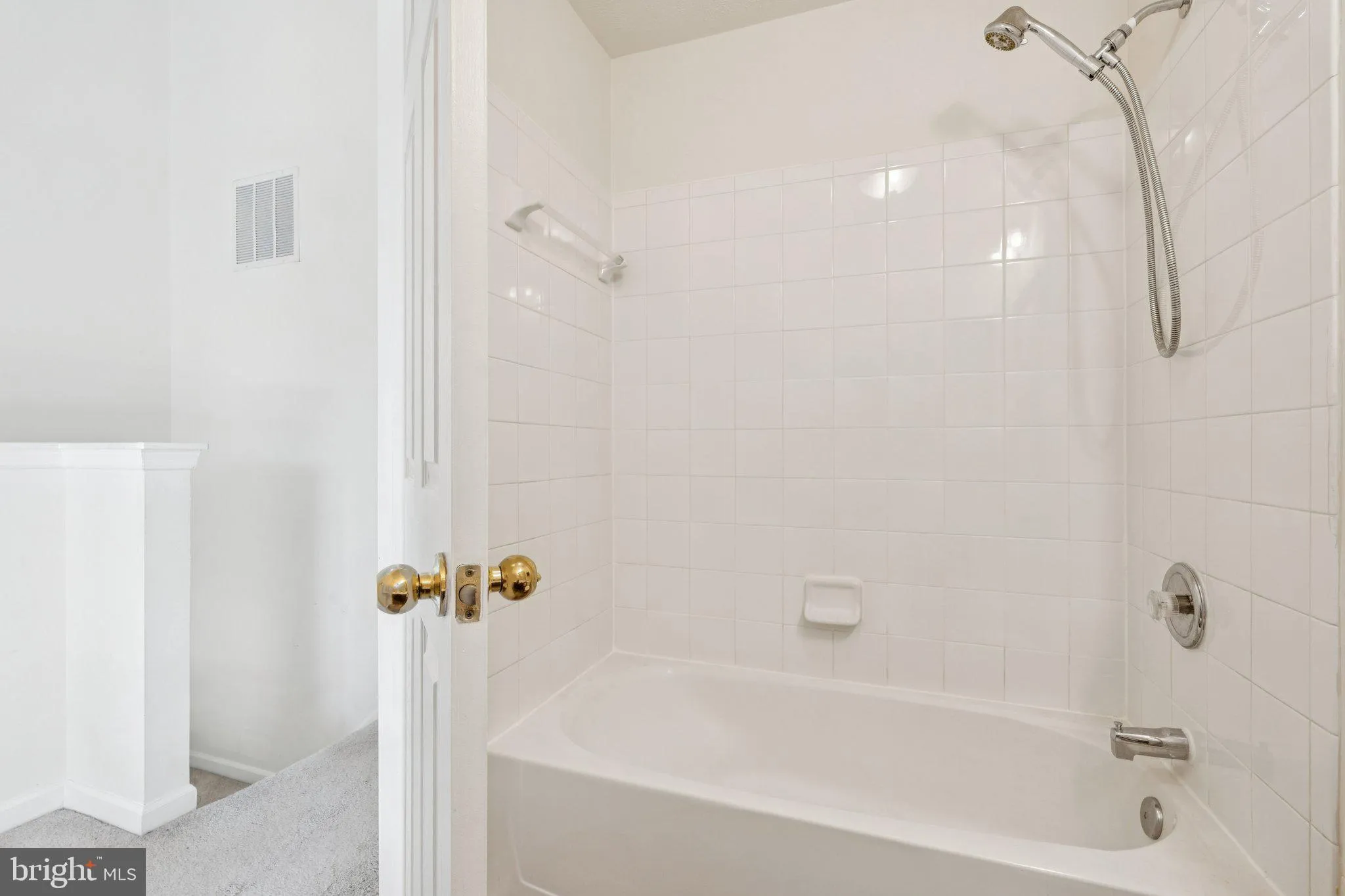 Middle River, Maryland 21220, United States, 3 Bedrooms Bedrooms, ,3 BathroomsBathrooms,Residential,Active,201050