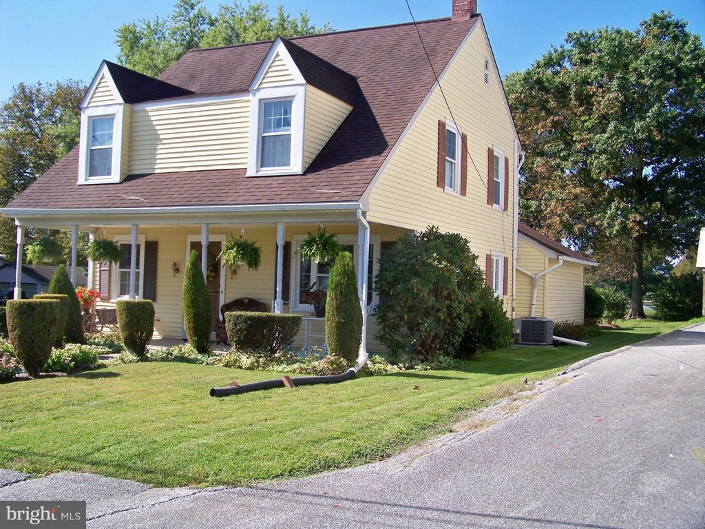 Photo of 206 PINE ST, CHRISTIANA, PA 17509 (MLS # PALA2025470)