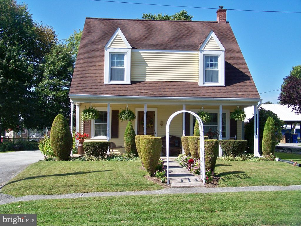 Photo of 206 PINE ST, CHRISTIANA, PA 17509 (MLS # PALA2025470)