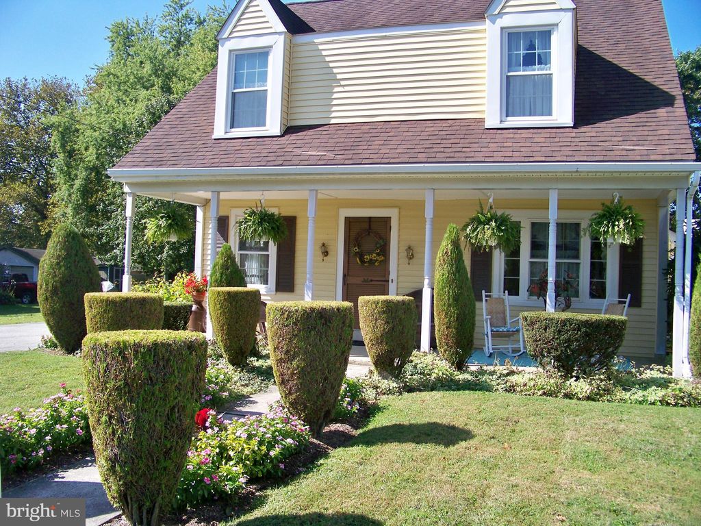 Photo of 206 PINE ST, CHRISTIANA, PA 17509 (MLS # PALA2025470)