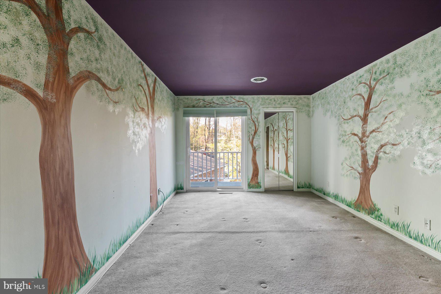 EDGEWATER BEACH - Residential