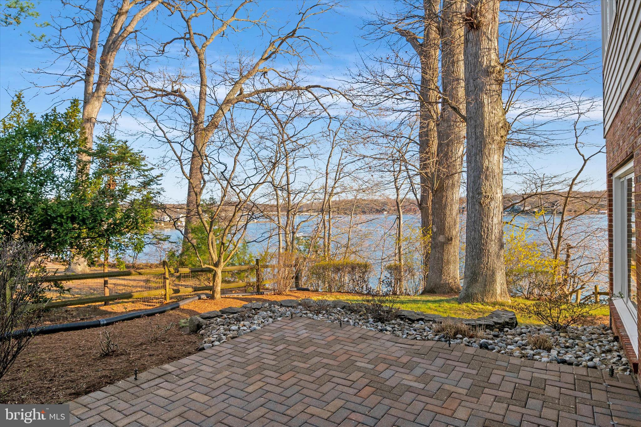 EDGEWATER BEACH - Residential