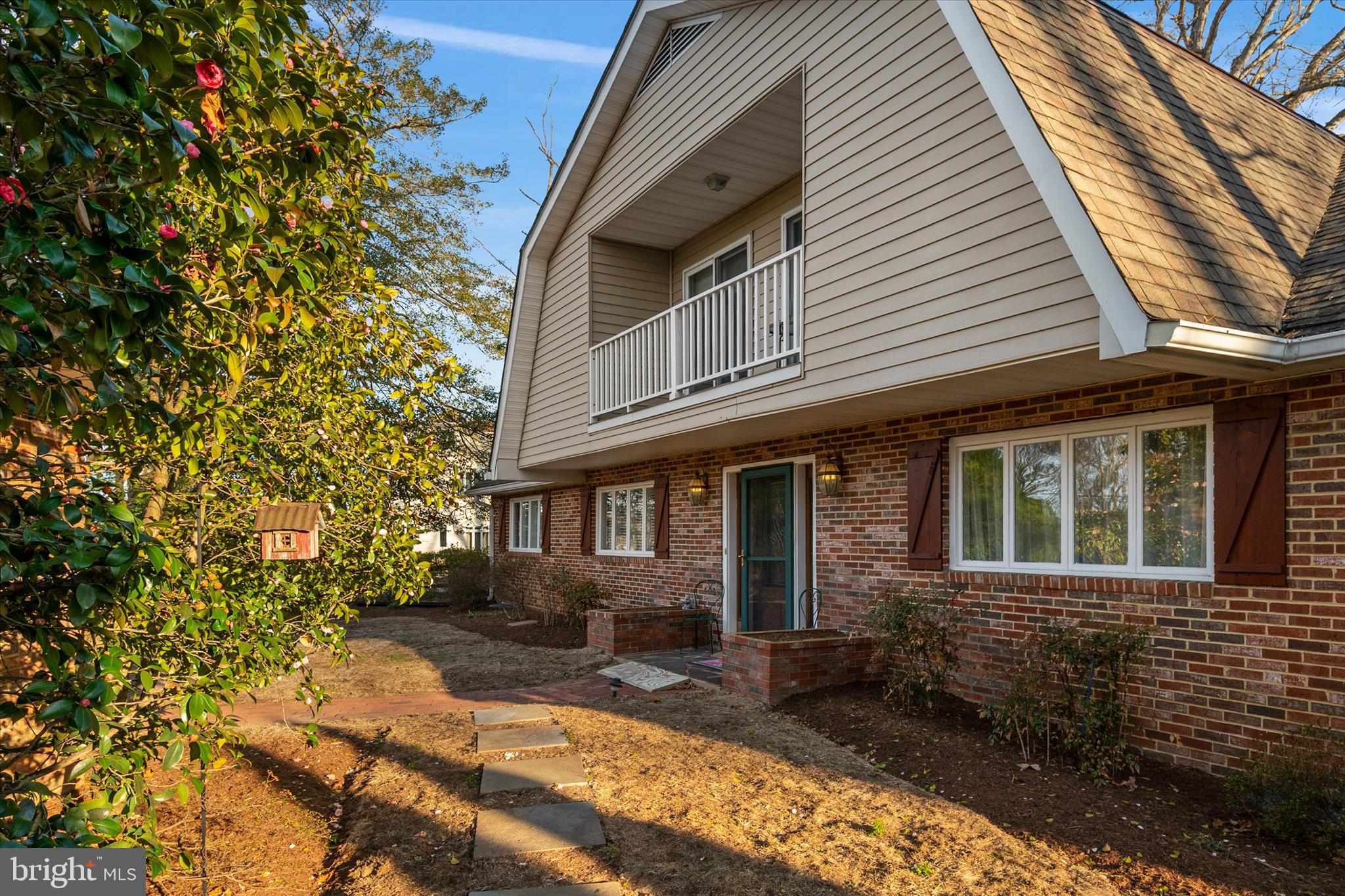 EDGEWATER BEACH - Residential