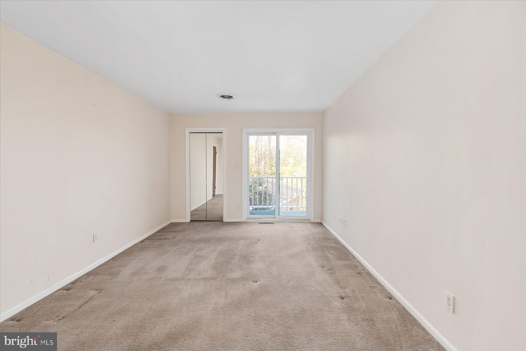 EDGEWATER BEACH - Residential