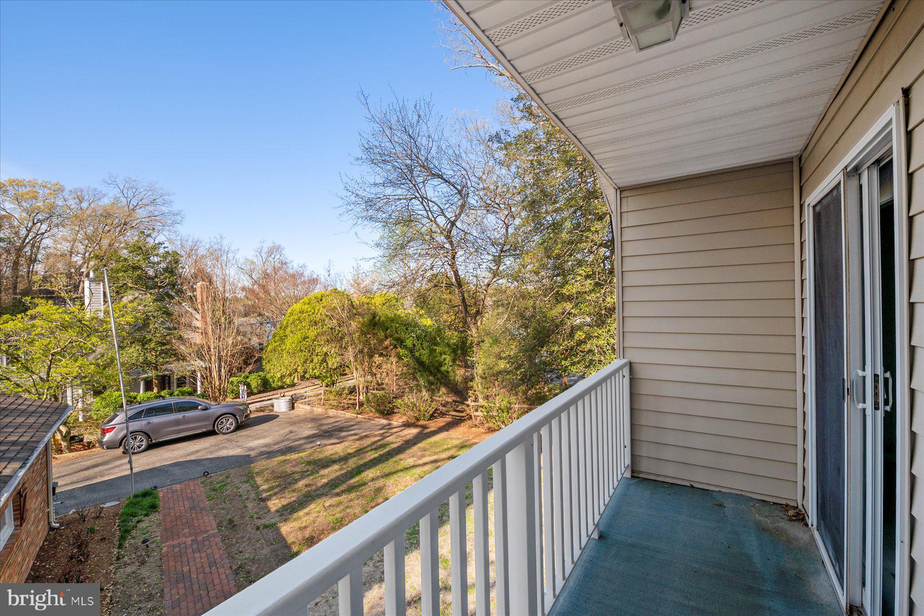 EDGEWATER BEACH - Residential