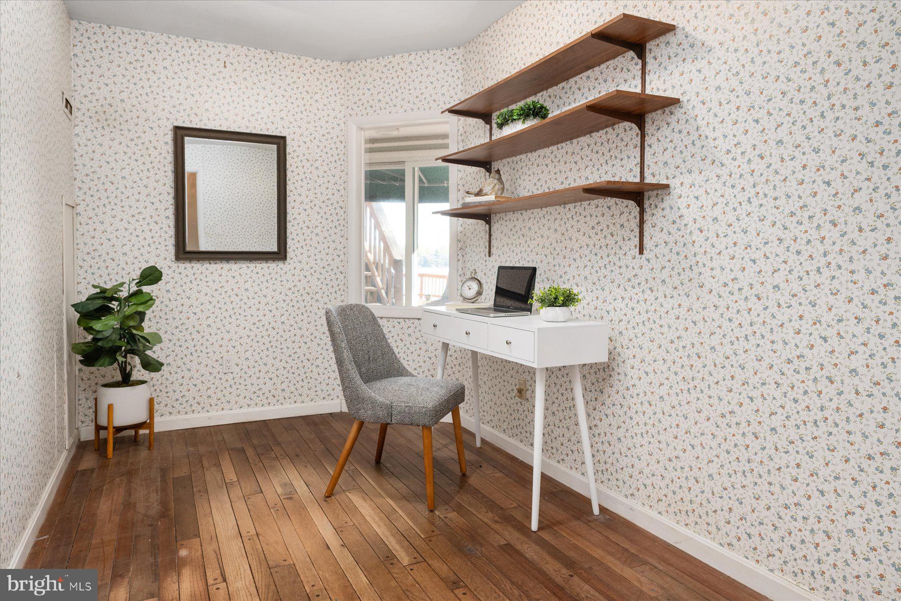 EDGEWATER BEACH - Residential