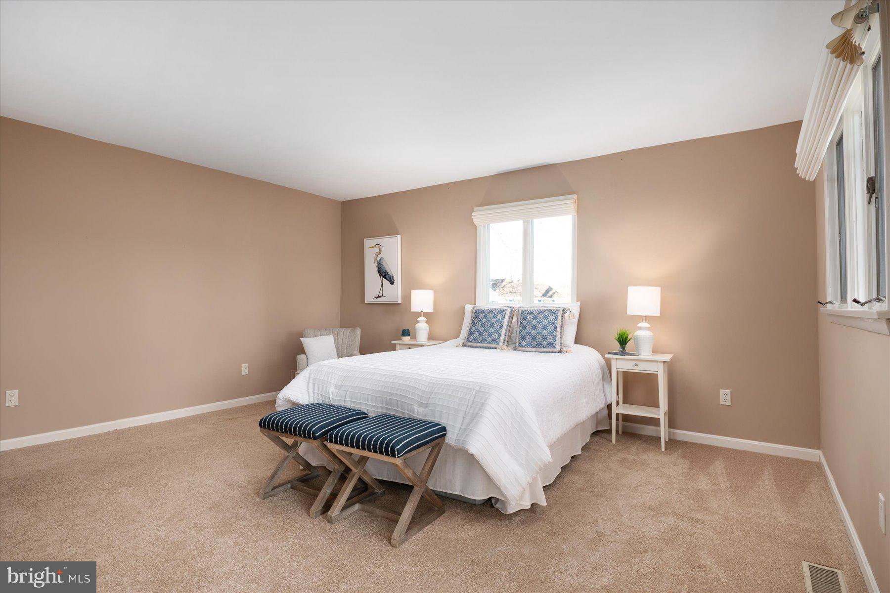 EDGEWATER BEACH - Residential