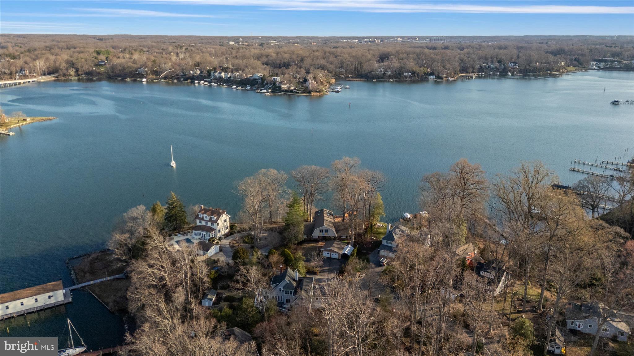 EDGEWATER BEACH - Residential