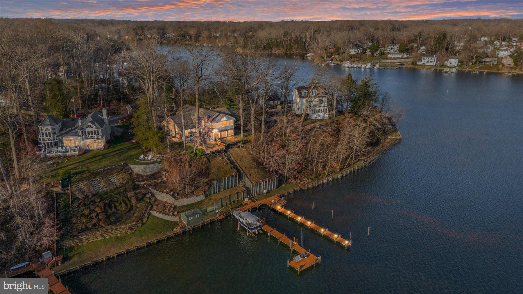 EDGEWATER BEACH - Residential