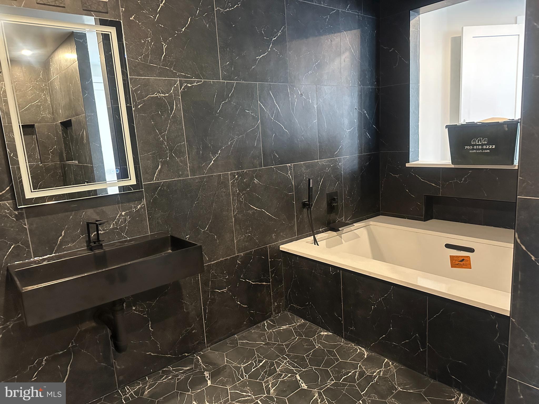 CENTREVILLE FARMS - Residential