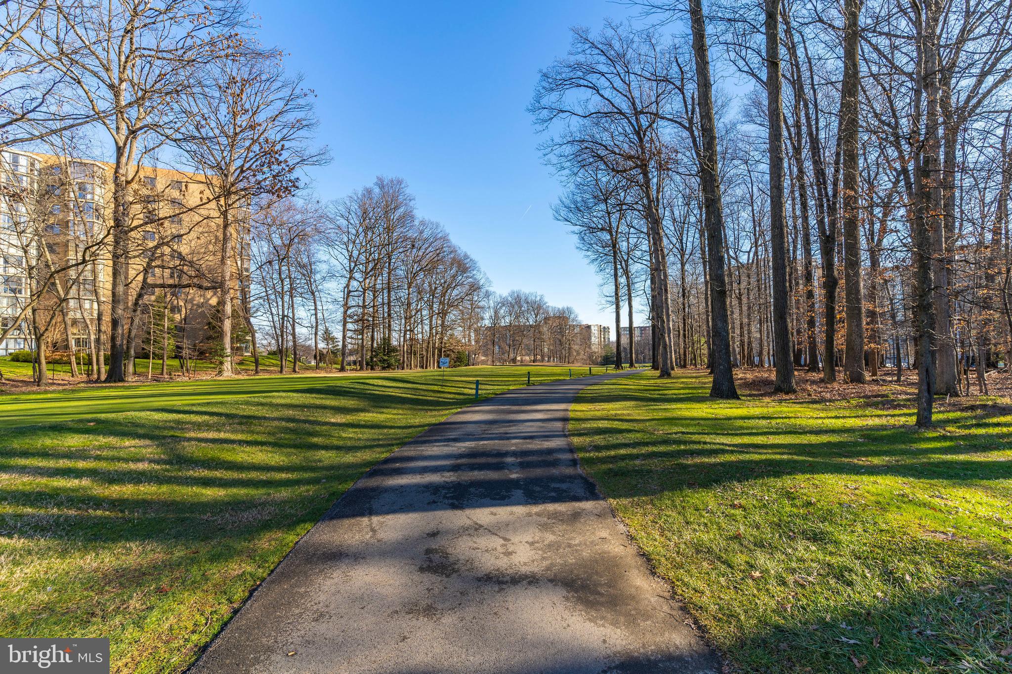 LEISURE WORLD - Residential