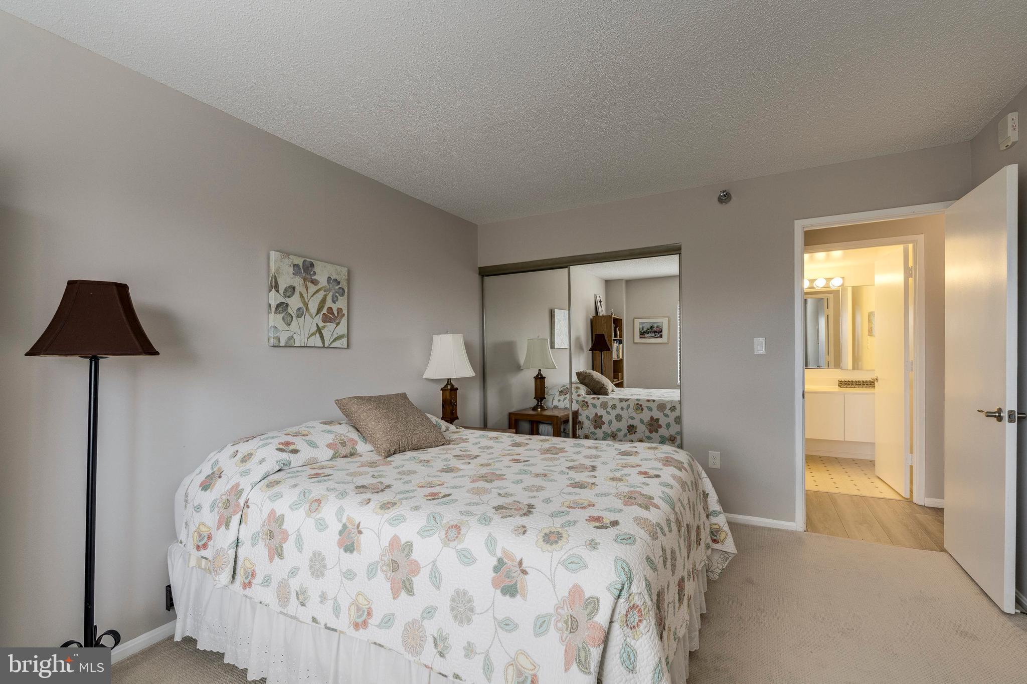 LEISURE WORLD - Residential