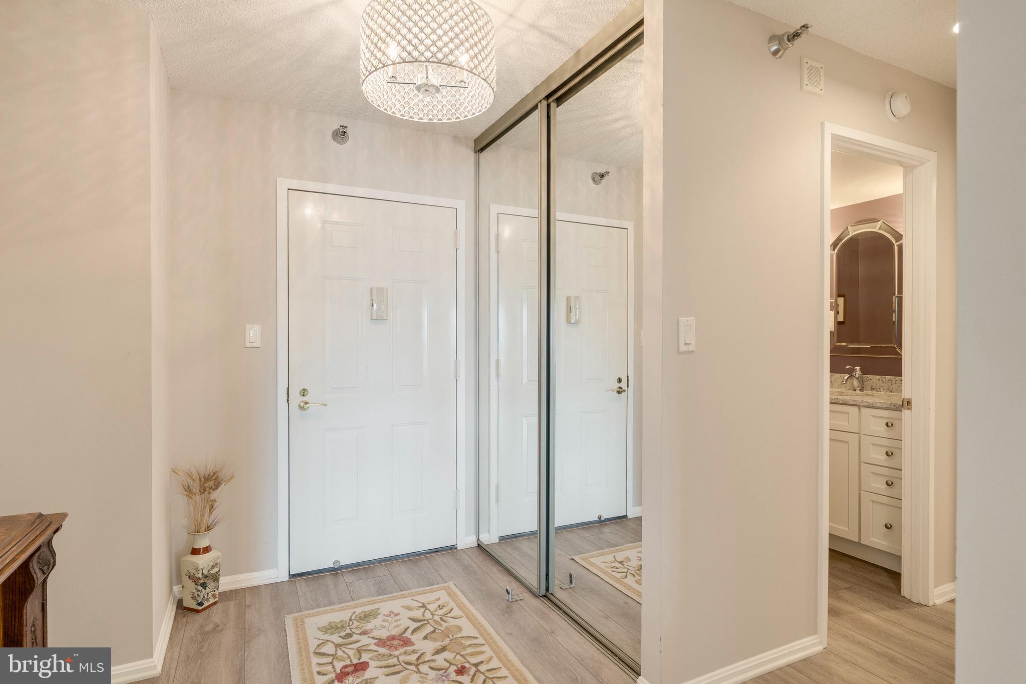 LEISURE WORLD - Residential