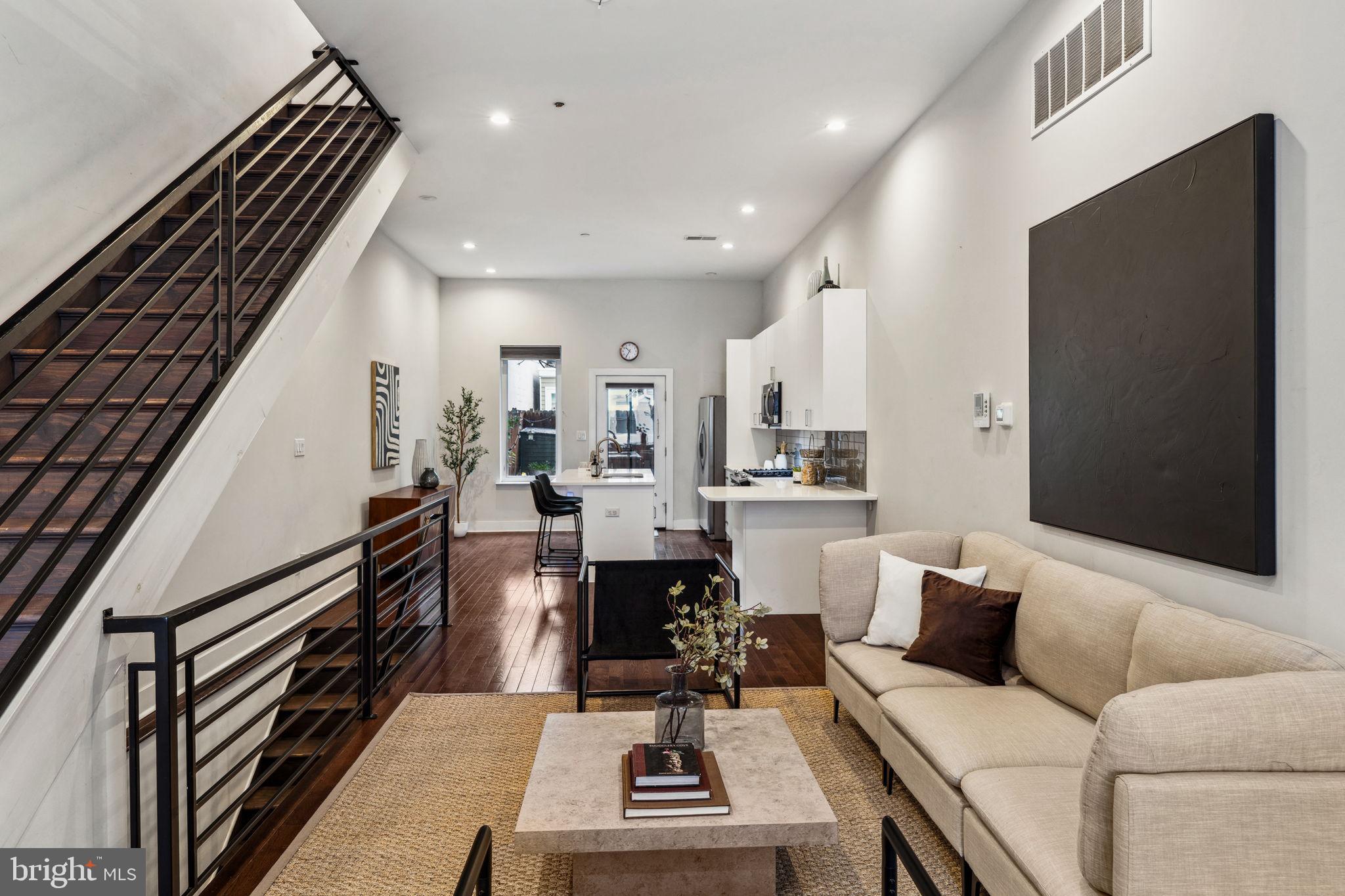 PHILADELPHIA - Residential