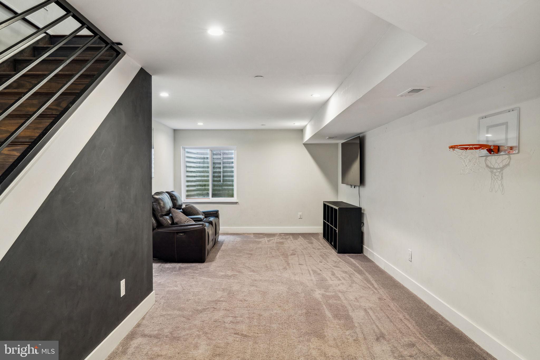 PHILADELPHIA - Residential