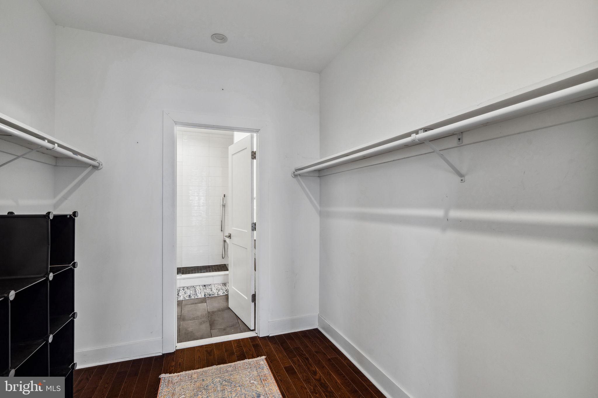 PHILADELPHIA - Residential