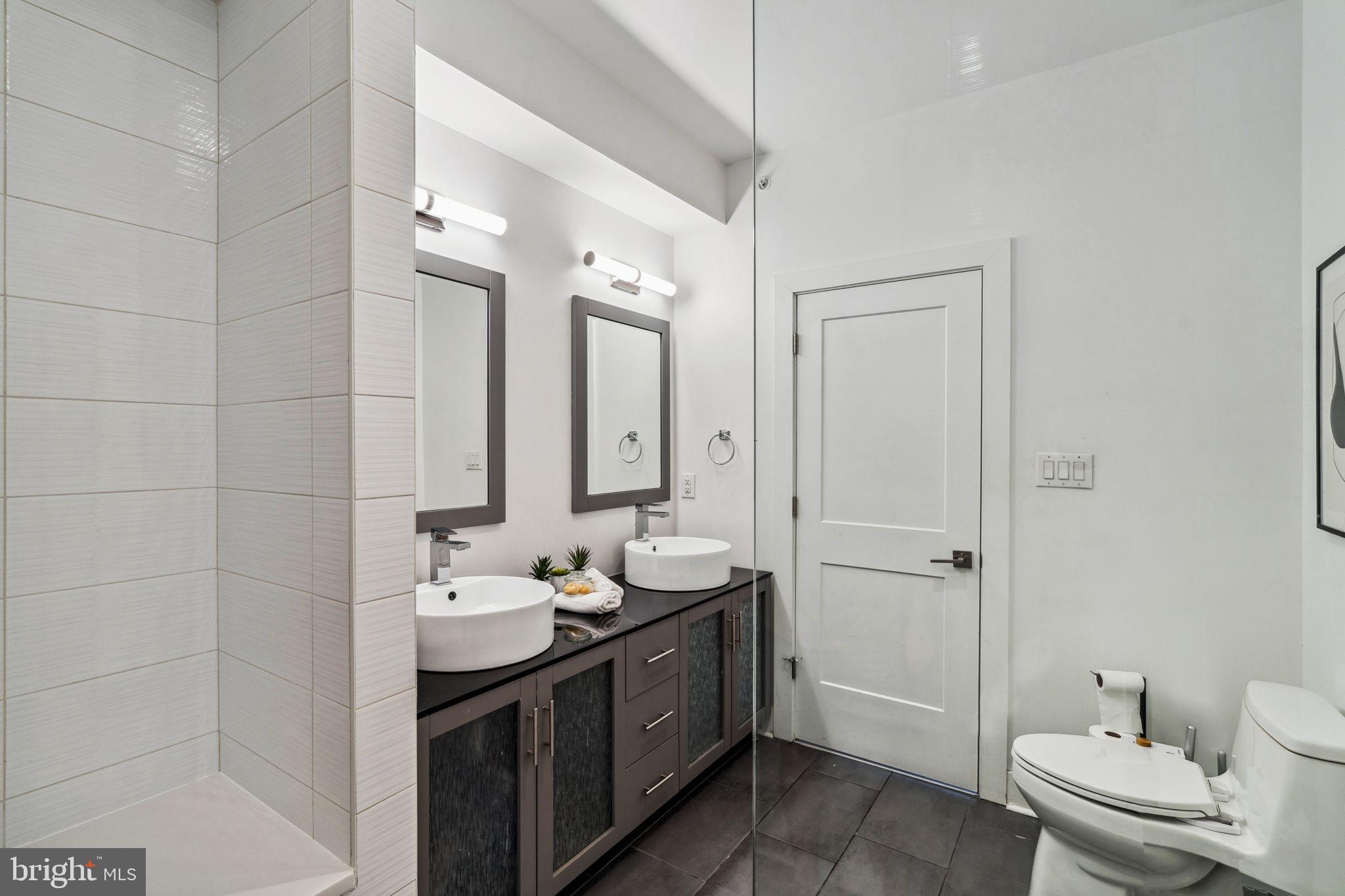PHILADELPHIA - Residential