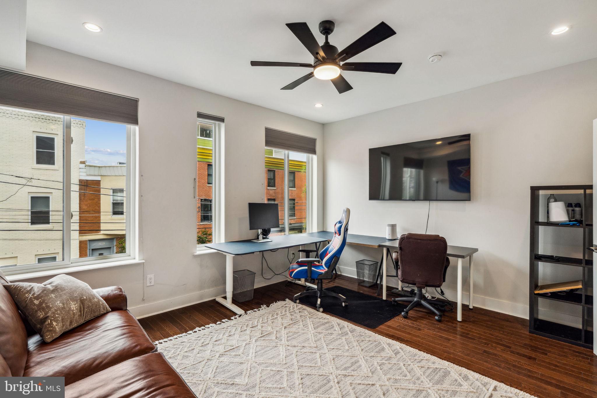 PHILADELPHIA - Residential