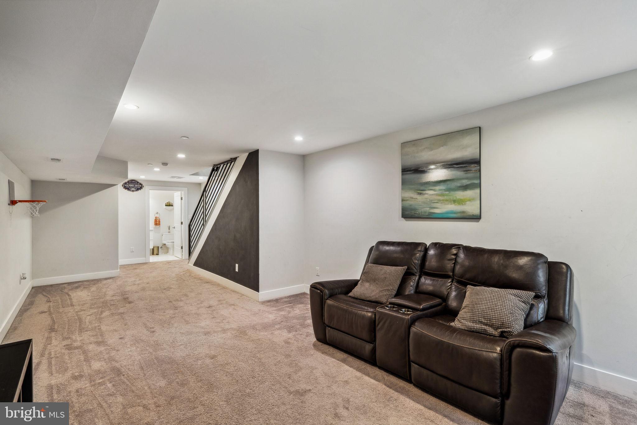 PHILADELPHIA - Residential