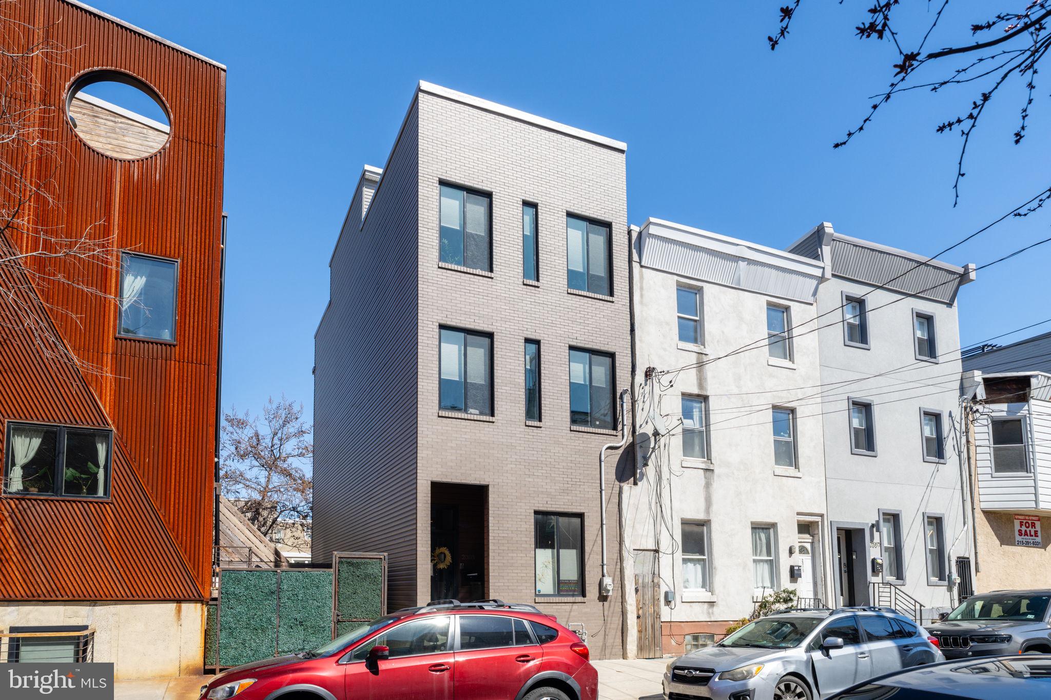 PHILADELPHIA - Residential