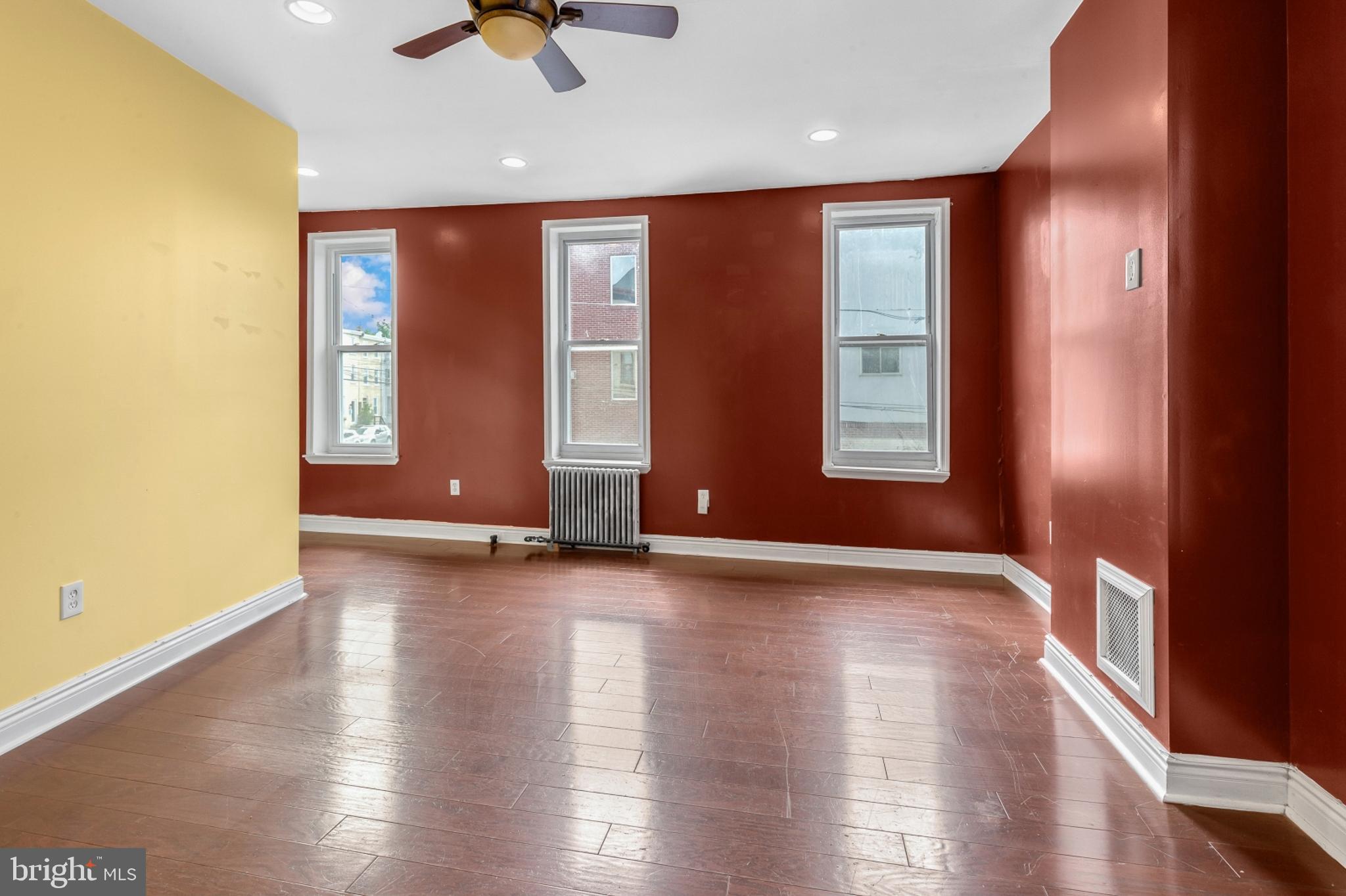 EAST FALLS - Residential Lease